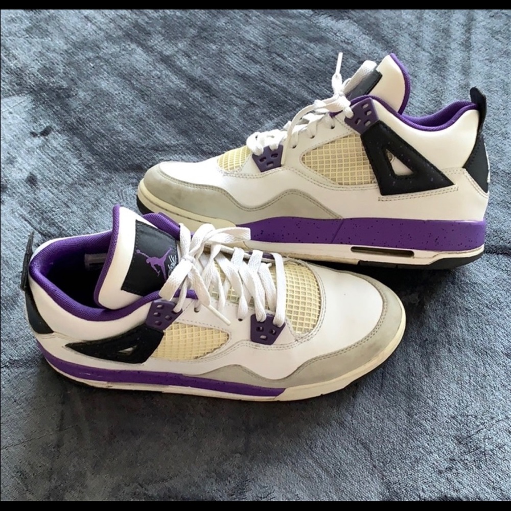 Air Jordan Retro 4